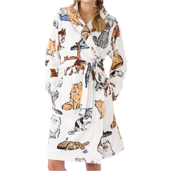 Vera Bradley A Cat’s Life Fleece Robe